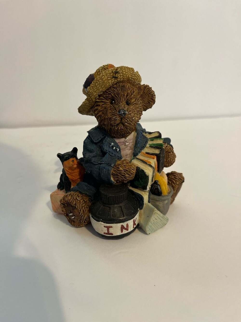 Boyds Bears & Friends T.S. Eliot... The Poet Bearstone Figurine #2244